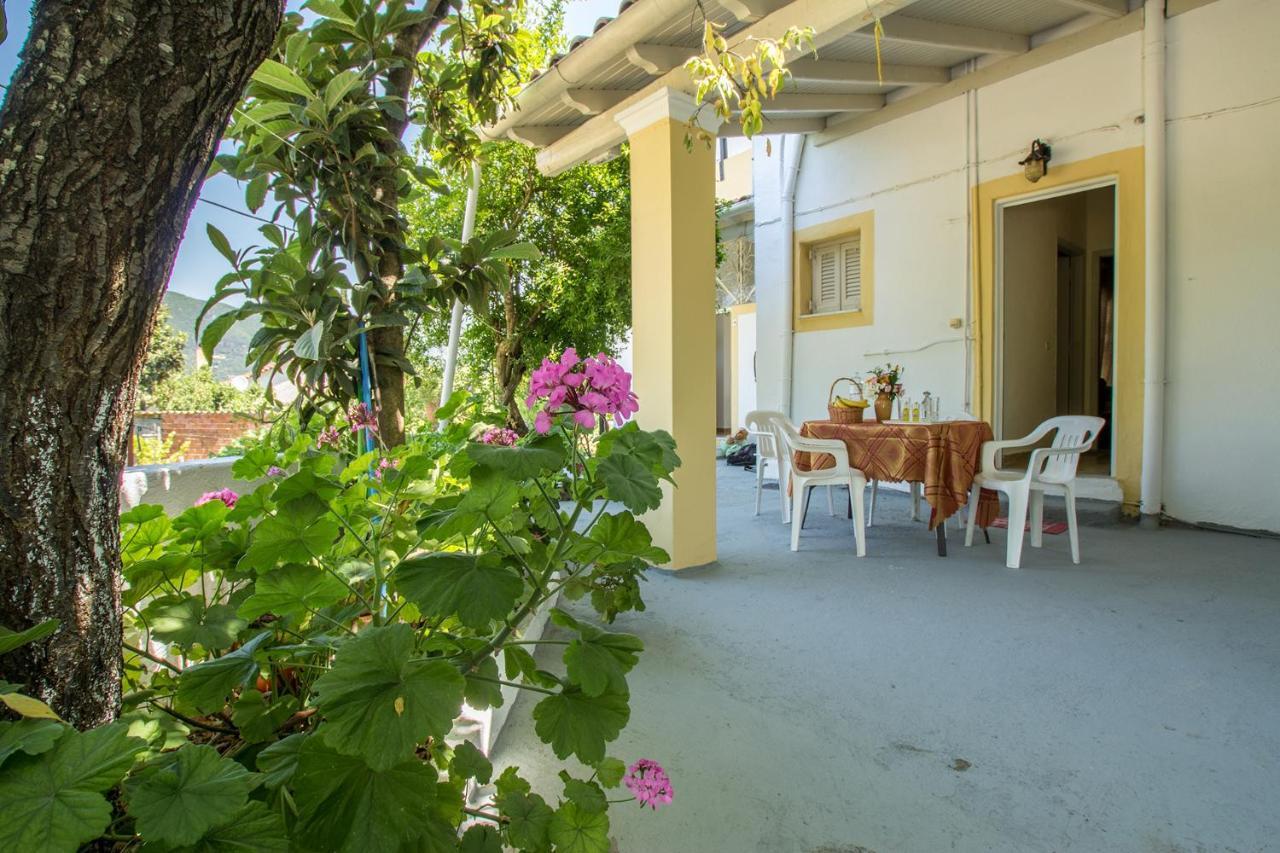 Aggeliki Apartments Dassia By Hotelius Kato Korakiana Exterior photo
